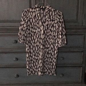 BR V neck shirt dress